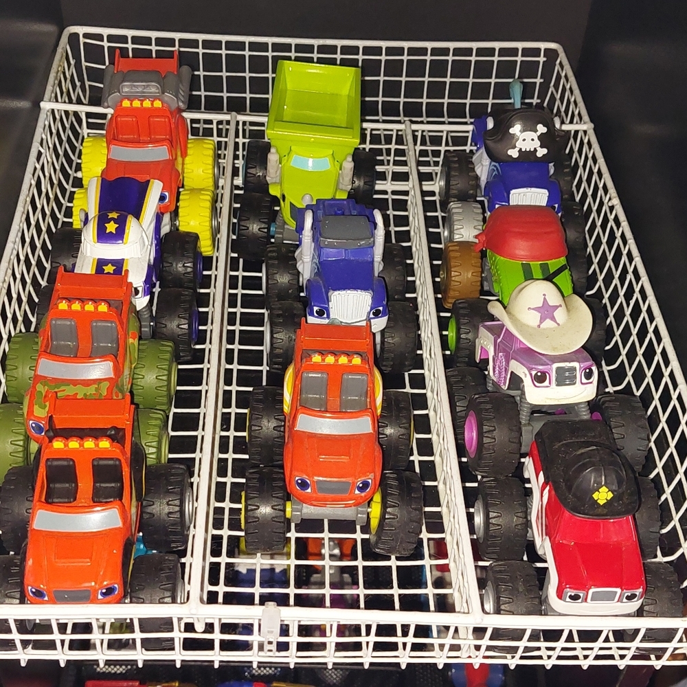 Blaze and the Monster Machine Car Set